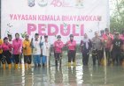 Sambut-HUT-ke-46,-YKB-Tanjung-Perak-Tanam-Mangrove-Pulihkan-Lahan-Kritis