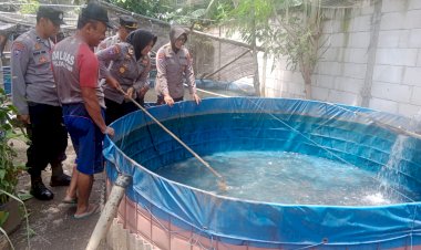 Dukung-Ketahanan-Pangan,-Polisi-di-Sidoarjo-Budidaya-Ikan-dan-Kelinci
