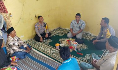 Polres-Lamongan-Berikan-Santunan-dan-Tali-Asih-kepada-Keluarga-Korban-Laka-KA-di-Pucuk