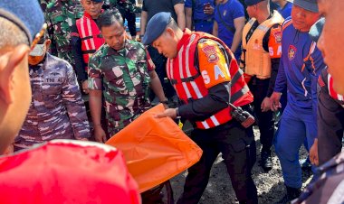 Tim-SAR-Ditpolairud-Polda-Bali-Temukan-Empat-Perempuan-Korban-Banjir