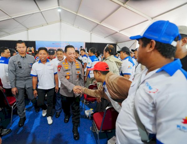 Kapolri Dorong Keseimbangan Keberlangsungan Usaha dan Kesejahteraan Buruh