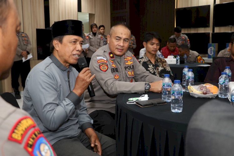 Jalin Sinergi di Jumat Curhat Polres Pelabuhan Tanjungperak Ajak Toga Tomas Jaga Kamtibmas