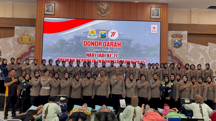 Polwan Polresta Sidoarjo Donorkan Darah Sambut Hari Jadi ke-77