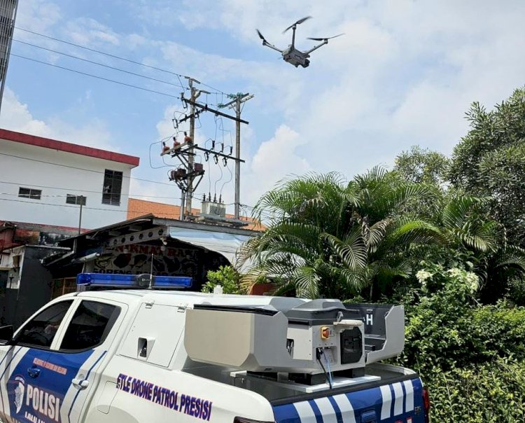 Penguatan Gakkum Lalin Berbasis Teknologi, Korlantas Polri Terbangkan ETLE Drone Patrol Presisi di Semarang