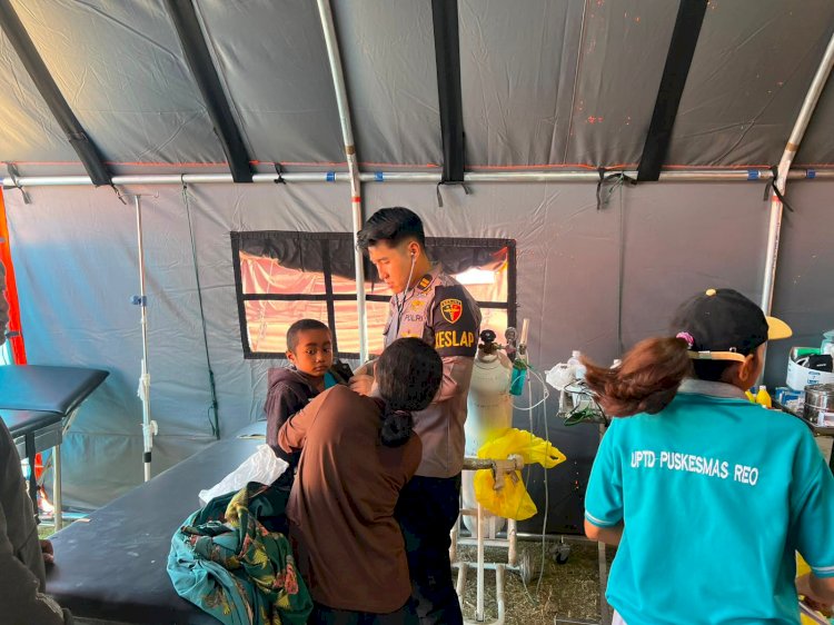 Follow Up Pasien, Tim Kesehatan Korbrimob Pastikan Kondisi Warga Terdampak Gempa Terpantau